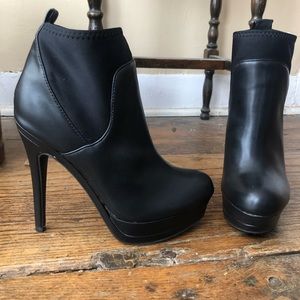 GUESS Stiletto Boot